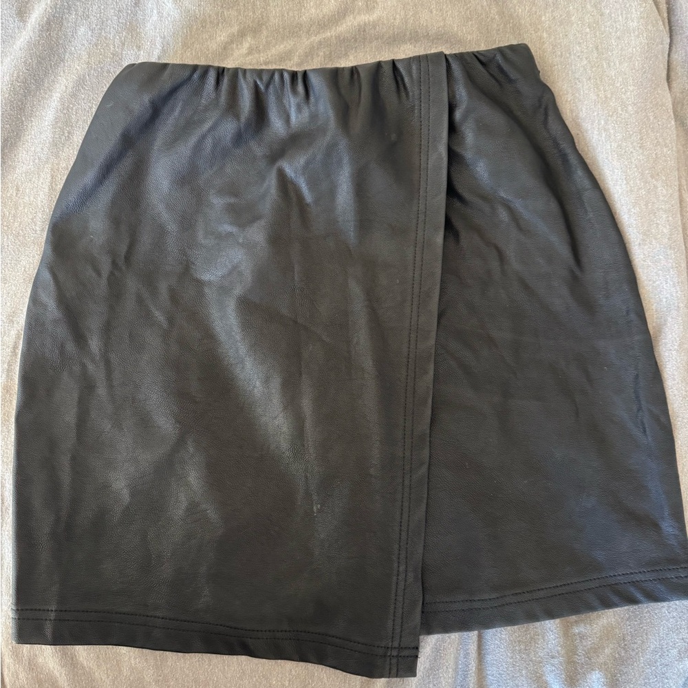 Mini pleather skirt